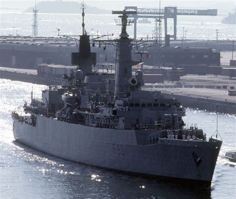 hms brilliant   type  broadsword class guided missile frigate