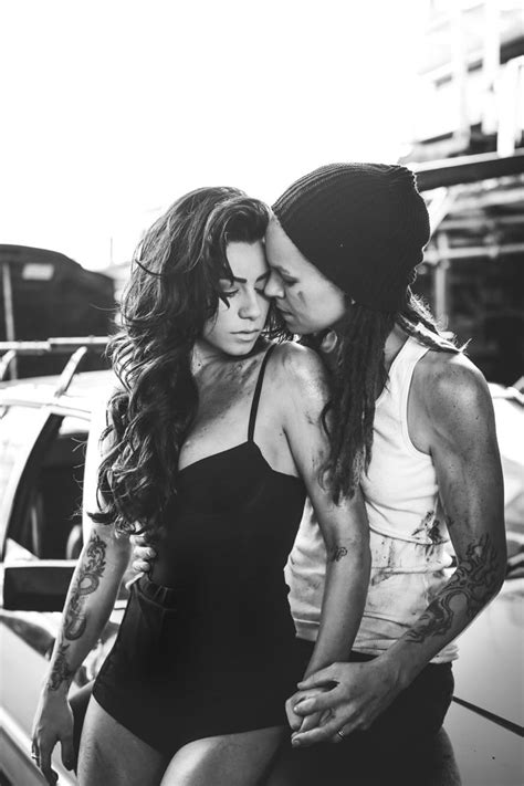 Lesbians Kissing Cute Lesbian Couples Lesbian Love Lesbian Marriage