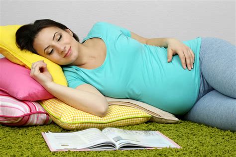 9 Sleep Tips During Pregnancy