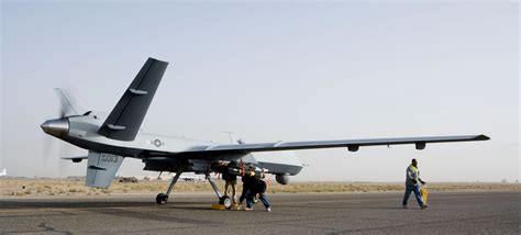 military drones      military surveillance    gizmodo australia