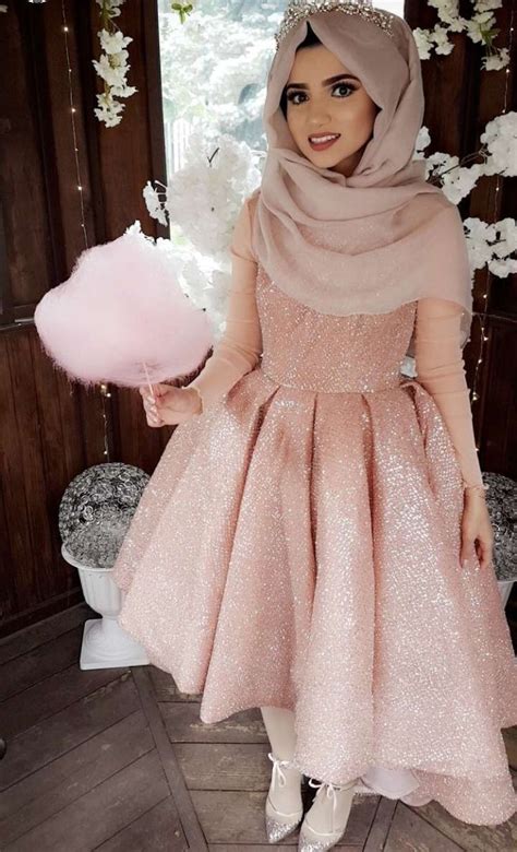 Bridal Shower In 2020 Hijab Dress Party Hijab Fashion Homecoming