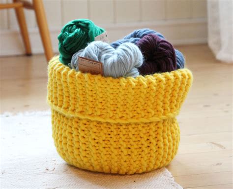 knit  handy storage baskets  pattern  spinners husband