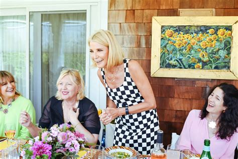 nicole miller toasts candace bushnell s new tome