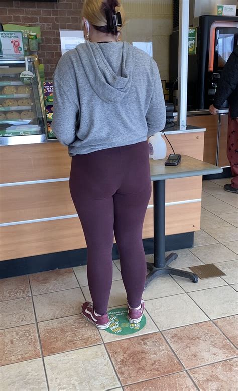 teen in subway restaurant spandex leggings and yoga pants forum