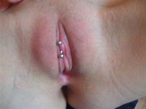 fuskator amakings amateur clit piercing gf girlfriend labia piercing pierced piercing tattoo