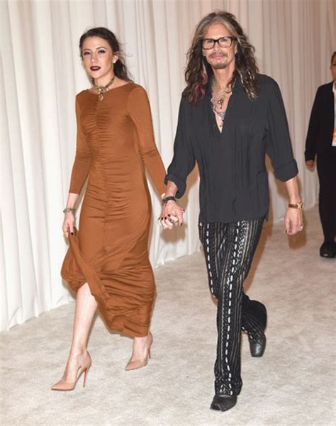 dlisted steven tyler and his 28 year old assistant are officially a thing now