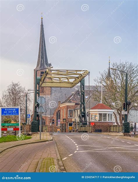 koudekerk aan de rijn  netherlands editorial photography image  buiten building
