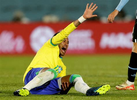 injured neymar   copa america  brazil team doctor reuters