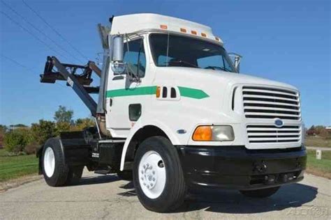 ford aeromax truck tractor  daycab semi trucks