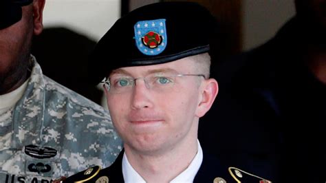 Pfc Bradley Manning Top 10 Facts You Need To Know