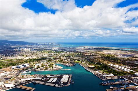 revitalization  hawaiis military bases leads  record construction