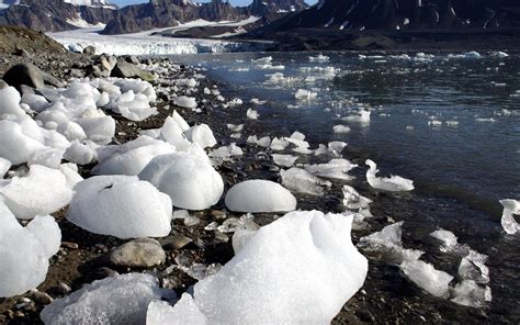 op reis naar spitsbergen lezing jan de groot  leens dagblad van het noorden