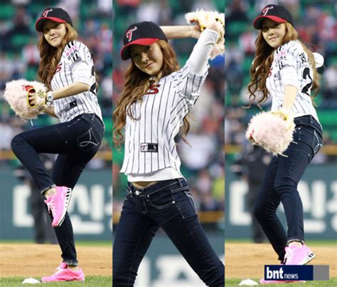 Ceremonial Baseball Pitches K Pop Wins And Losses Seoulbeats