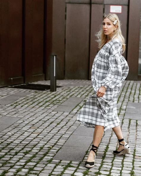 atstryletz maxi dress biela beautiful  sustainable fashion