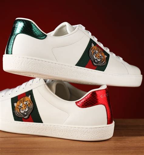 pin  shatarra chambers  kickin  gucci mens sneakers spring sneakers gucci outfits