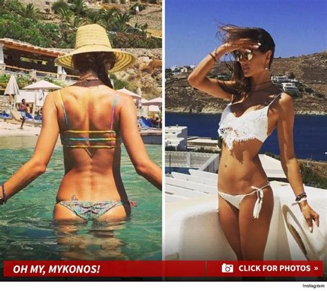 Alessandra Ambrosios Mykonos Vacation A Grecian Getaway For A Goddess