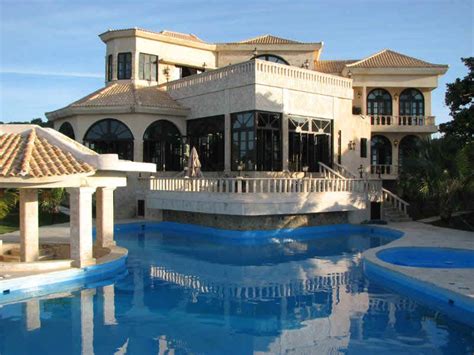 Big Villa Pool House Rate My House Rating