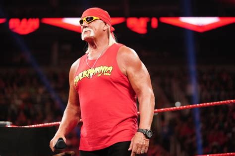 Wwe Raw Legends Night Hulk Hogan Teases Unexpected In Ring Return