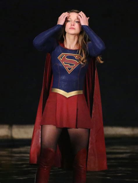 Supergirl スーパーガール Vs スーパーマン 、メリッサ・ブノワのカーラがビショ濡れになりながら