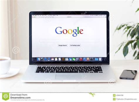 macbook pro retina  google home page   screen
