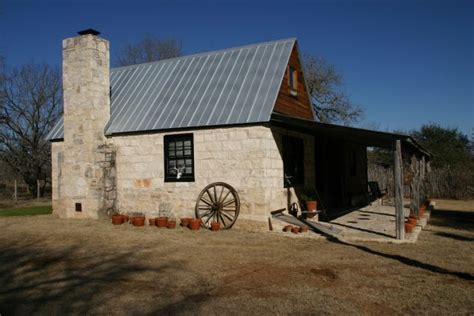 images  texas hill country homes  pinterest house abandoned homes  farms