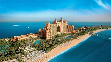 what it s like inside dubai s luxury hotel atlantis the palm mirror