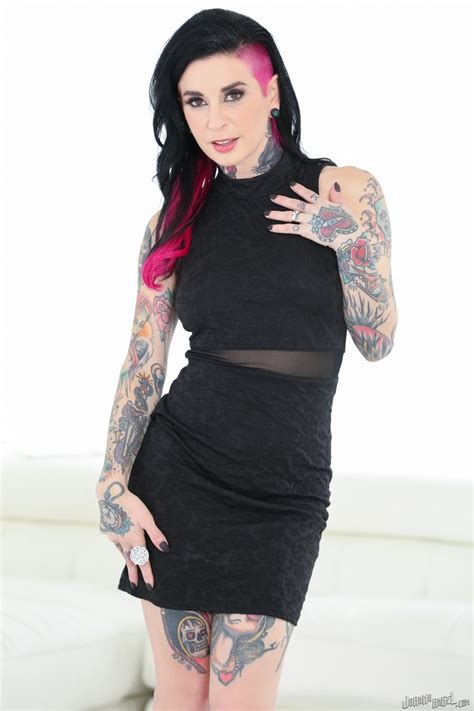 Famous Alt Girl Joanna Angel Shows Off Her Beautiful