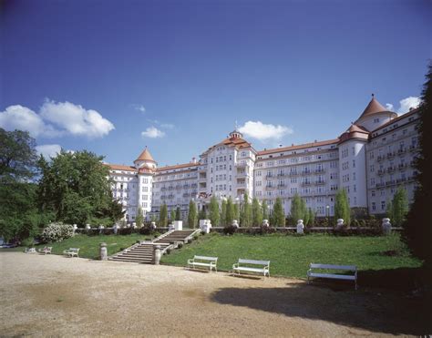 hotel imperial karlovy vary stavby karlovarskeho kraje