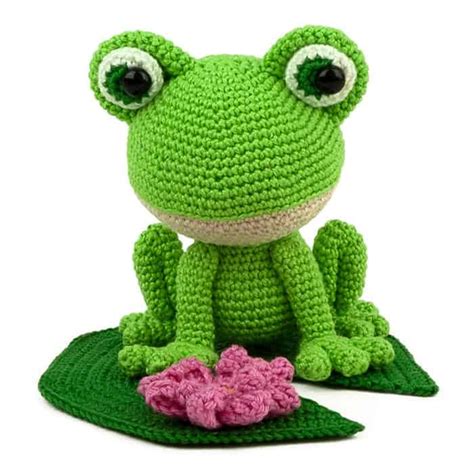 crochet pattern verdi  frog sabrinas crochet