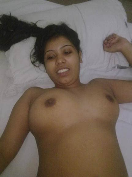 cheating wife lover ke samne nude hui indian xxx pics