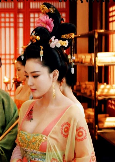 hanfu traditional chinese costume zhang xinyu in empress