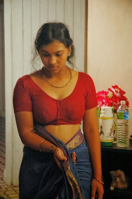 Tamilhotscene Saree Removing Hot Aunty