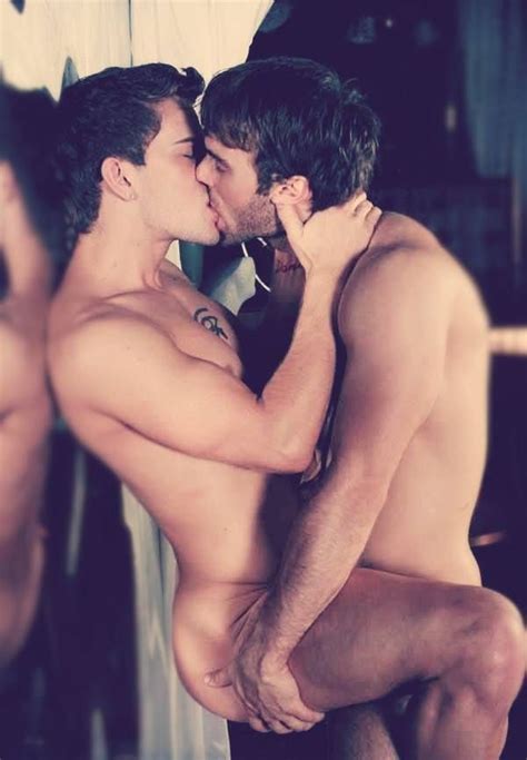 hot naked men kissing porns hot porno