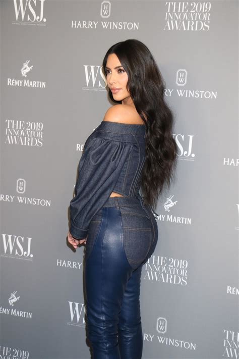 kim kardashian fucking stunning showing off big tits