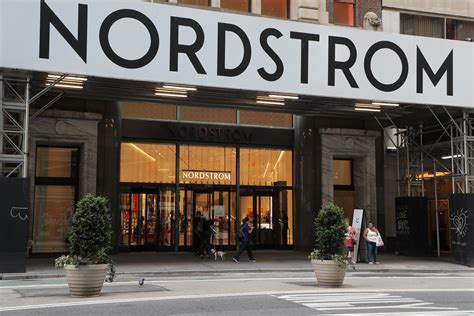 nordstrom anniversary sale  preview   buy  early access