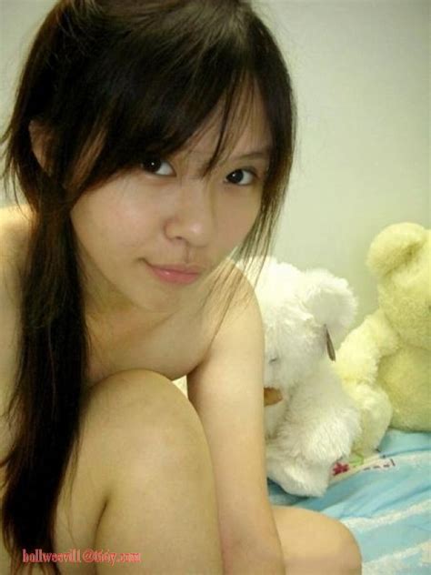 super cute and beautiful chinese schoolgirl s lovely pink areola flashing self photos leaked