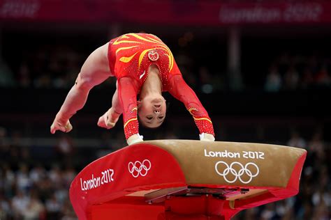 chinese womens gymnastics team  huang qiushuang  lead  team