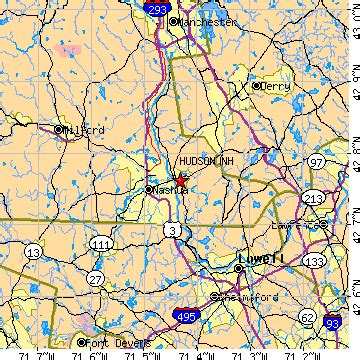 hudson  hampshire nh population data races housing economy