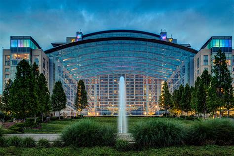 gaylord national resort convention ctr deluxe national harbor md