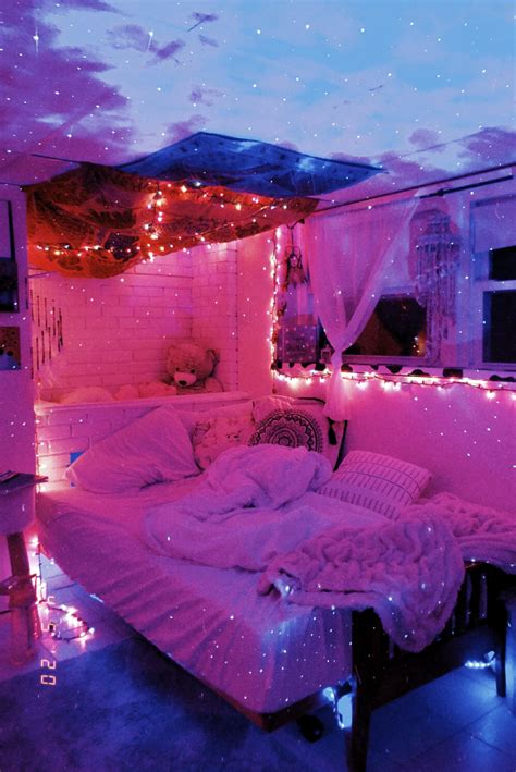 Pin By Madtison On Dream Room In 2020 Dreamy Room Neon Room Bedroom