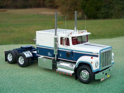 models kits truck amt  international transtar  eagle  model kit  sale