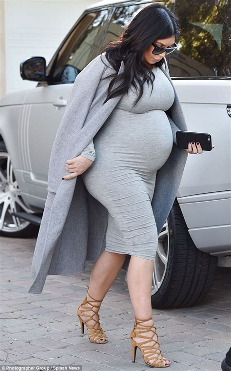 pregnant fashion model pictures eight months pregnant kim kardashian