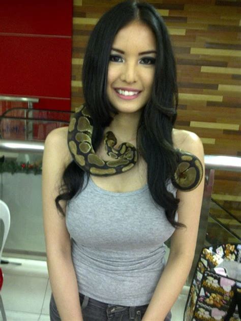 pretty girls daily philippines fhm model abby poblador