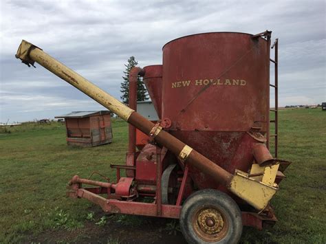 holland   equipment feed grinders  auction