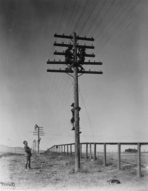 Keeping The Lines Open The United States Army Signal