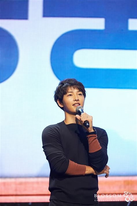 song joong ki sports  hairstyle  surprise public appearance koreaboo