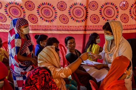 Bangladesh Vaccinates Hundreds Of Sex Workers At Its Largest Brothel