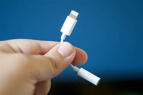 apples ultra accessory connector   smaller  lightning