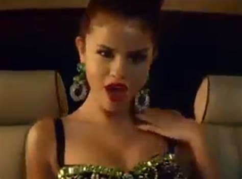 Selena Gomez Shows Off Vampy Look In Leaked Video E News Uk