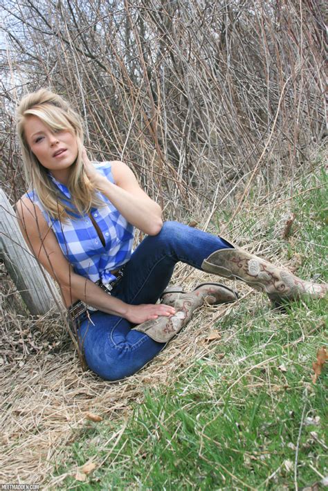 Meet Madden Country Girl Tease Image 3 Nikkis Cash